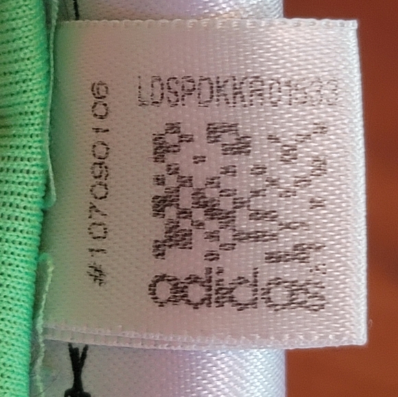 Lightweight Adidas Running Shorts Size Med - Picture 7 of 7